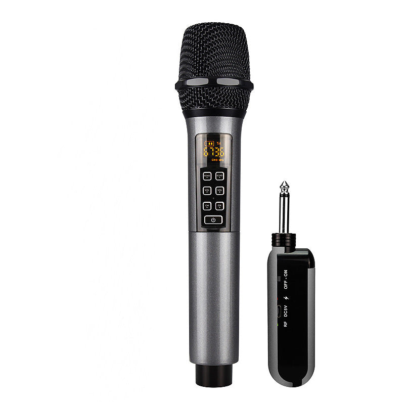 Wireless Microphone with Echo Control